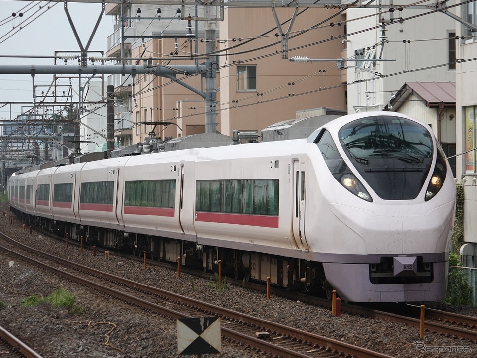 10月14日のダイヤ改正では常磐線の品川直通列車が増強される。写真は常磐線の特急列車。《撮影 草町義和》