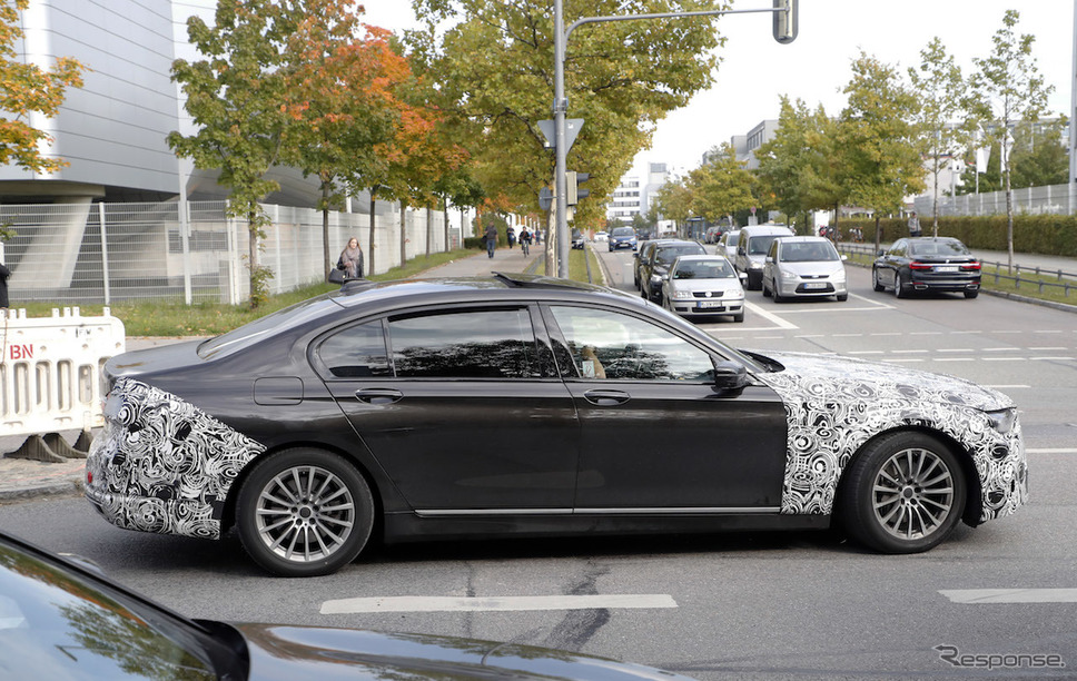 BMW 7シリーズ 改良新型 スクープ写真《APOLLO NEWS SERVICE》