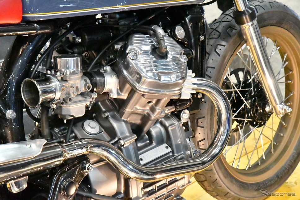 Best Motorcycle Domesticを受賞した『Wedge Motorcycle』のホンダ『GL400』（1981年式）。《撮影　青木タカオ》
