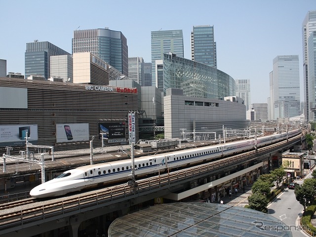 JR7社の2018年春ダイヤ改正は3月17日に行われる。東海道・山陽新幹線では所要時間の短縮が進められる。《撮影 草町義和》