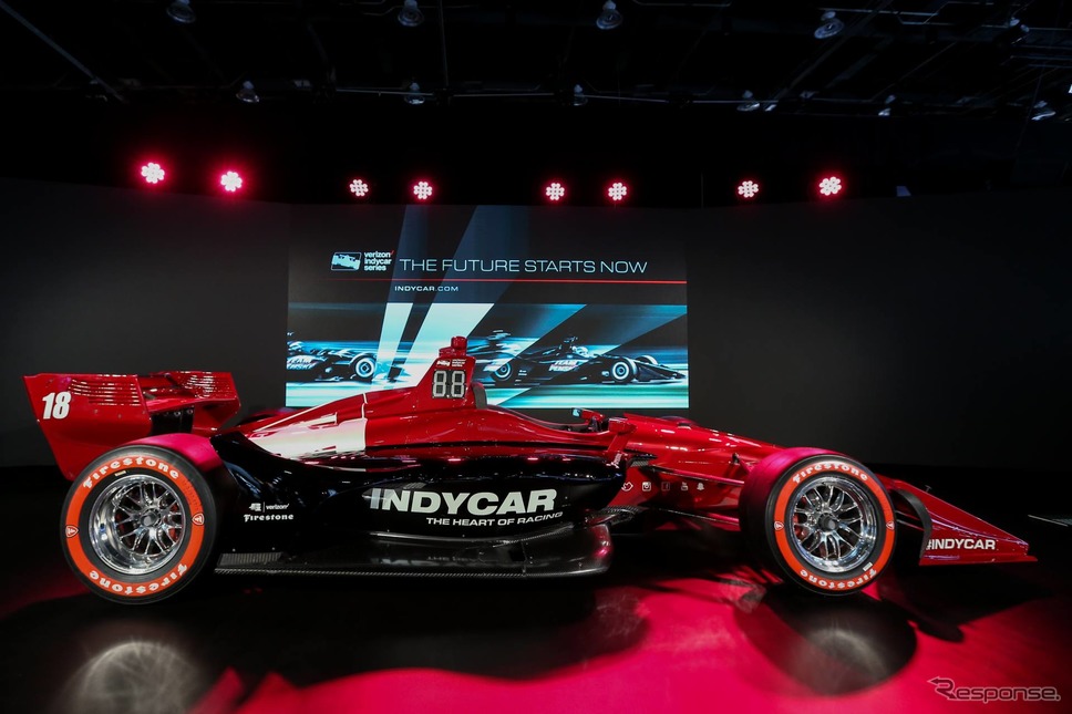 インディカーの2018年型レーシングカー（デトロイトモーターショー2018）