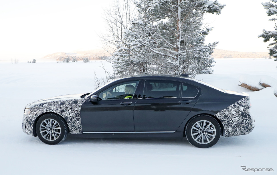 BMW 7シリーズ 改良新型プロトタイプ スクープ写真《APOLLO NEWS SERVICE》