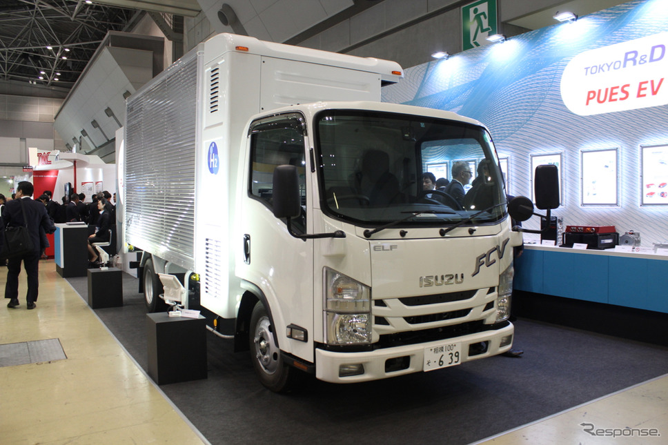 東京R＆Dと関連会社のPEUS EVが製作したFCトラック。いすゞエルフがベースだ。
