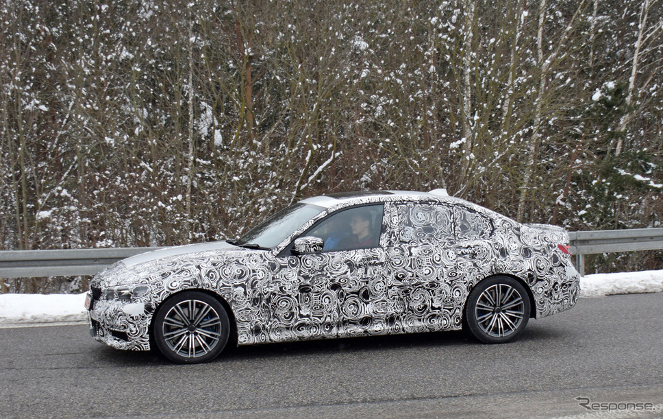 BMW 3シリーズ 次期型スクープ写真《APOLLO NEWS SERVICE》
