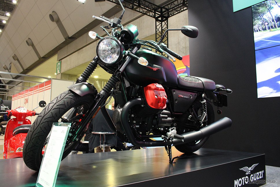 Moto Guzzi V7lll Carbon（東京モーターサイクルショー2018）《PHOTO 土田康弘》