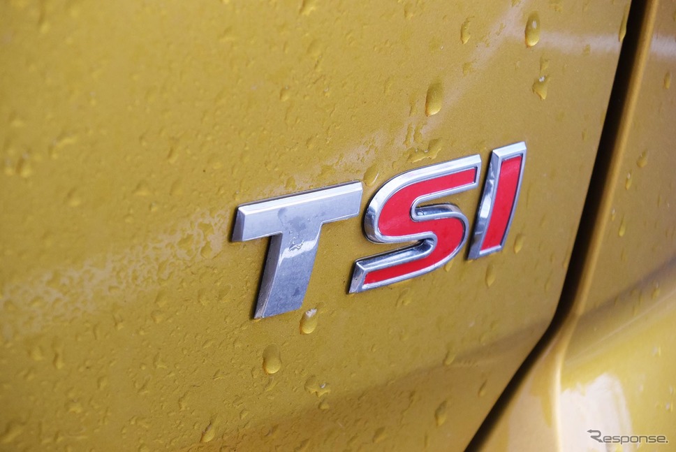 直噴ガソリンターボを表すTSIのロゴ。《撮影 井元康一郎》
