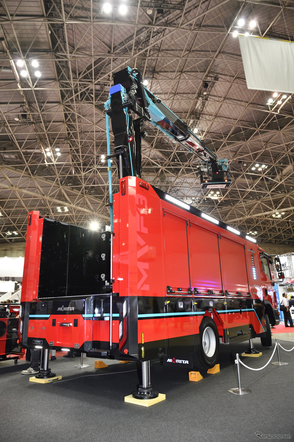 13mブーム付多目的消防ポンプ自動車MVF13海外仕様(東京国際消防防災展2018)《撮影 雪岡直樹》