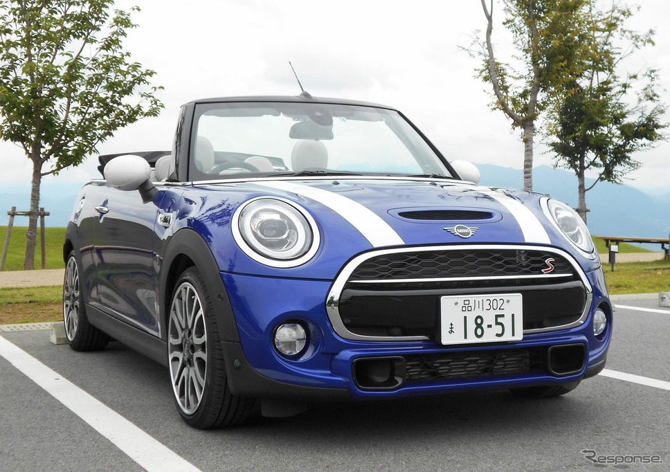 MINI クーパーS コンバーチブル《撮影 岩貞るみこ》