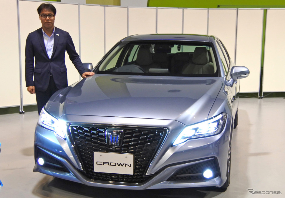 トヨタ自動車 MS製品企画 秋山晃チーフエンジニアとクラウン新型《撮影 小松哲也》