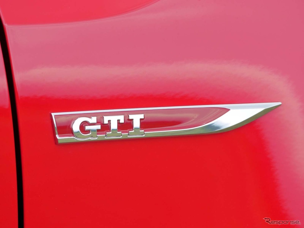 VW up！GTI撮影　中村孝仁