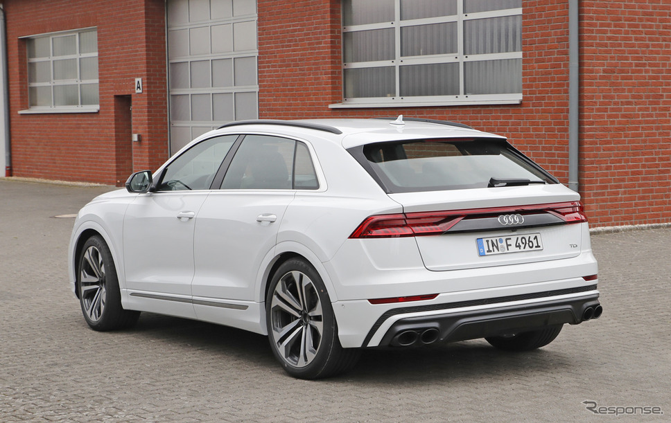 アウディ SQ8 スクープ写真《APOLLO NEWS SERVICE》