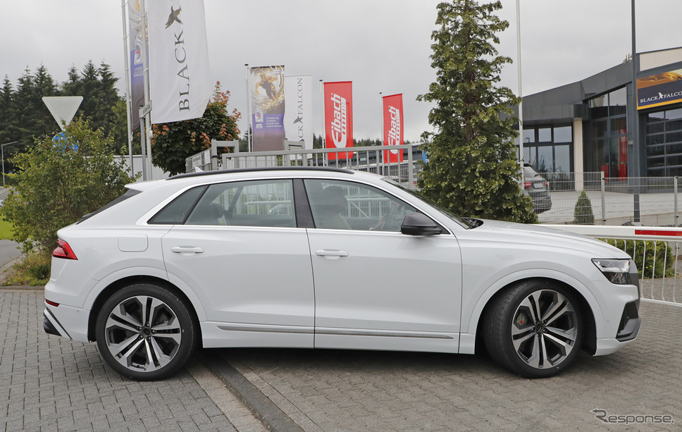 アウディ SQ8 スクープ写真《APOLLO NEWS SERVICE》