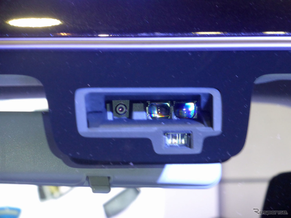 クロスビーに搭載された単眼カメラとレーザーレーダーを一体化したシステム