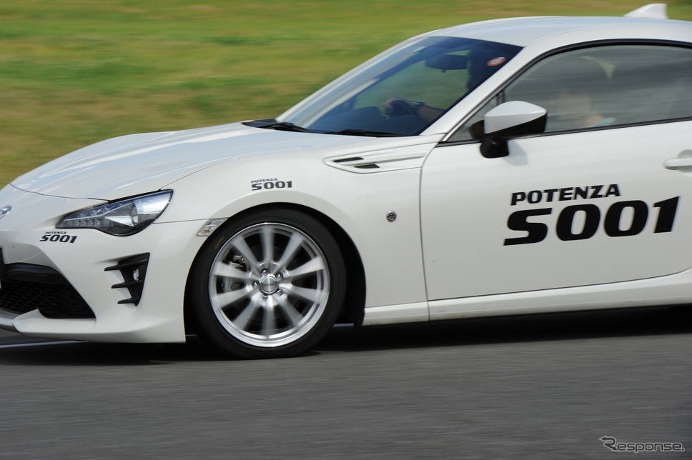 ブリヂストン POTENZA S007A 試乗会《撮影 安藤貴史》