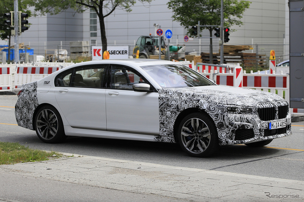 BMW 7シリーズ 改良新型スクープ写真《APOLLO NEWS SERVICE》