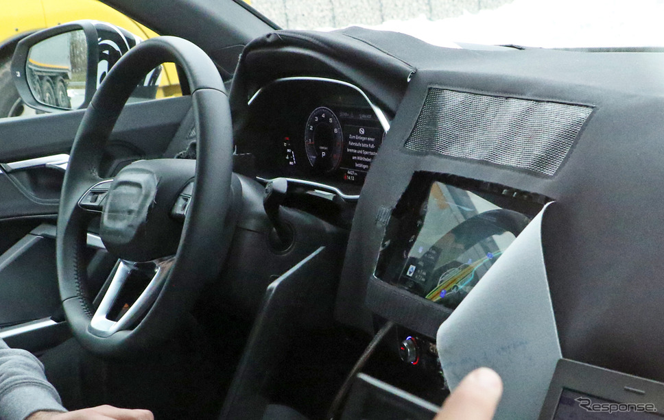 アウディ Q3 次期型スクープ写真《APOLLO NEWS SERVICE》