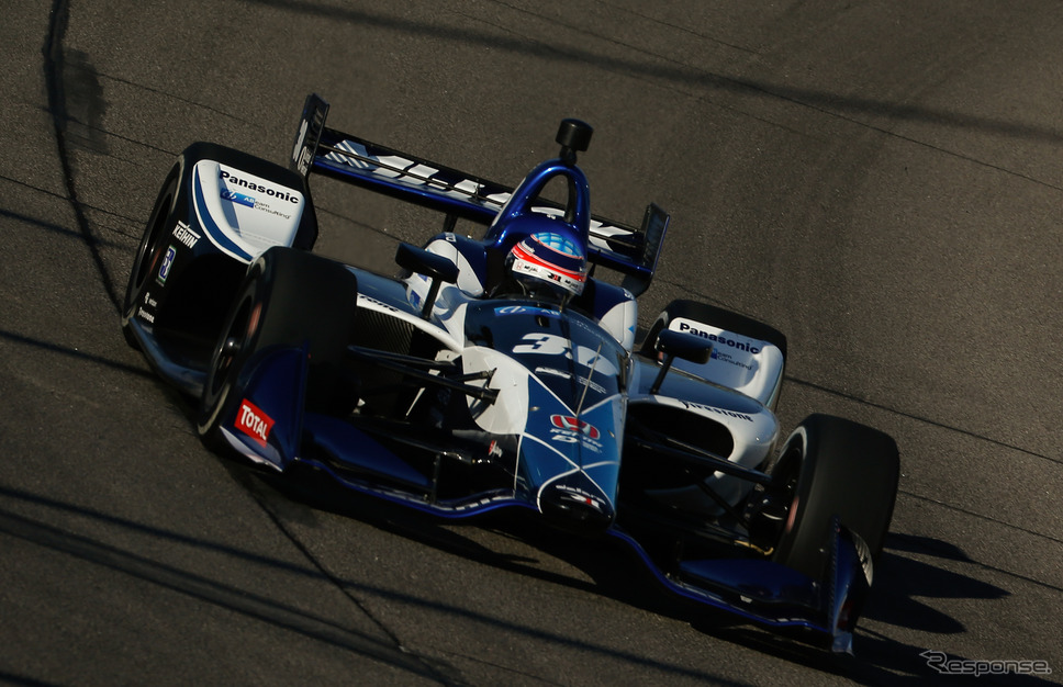 #30 佐藤琢磨はアイオワ戦で3位ゴール。《写真提供 INDYCAR》