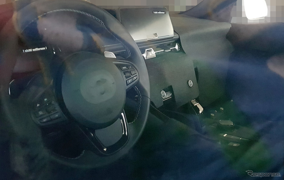 トヨタ スープラ 新型 コックピットのスクープ写真《APOLLO NEWS SERVICE》