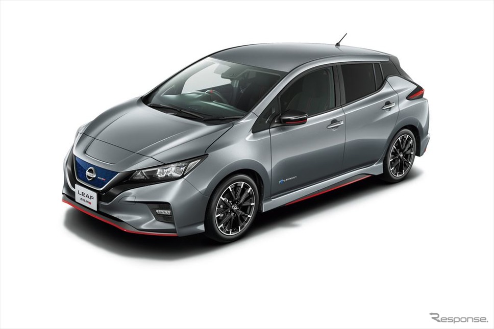 日産リーフNISMO(ダークメタルグレー)