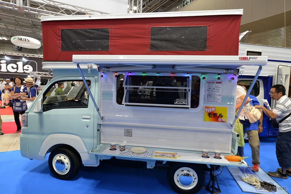 ミニポップ ビー 2018年特別仕様車《撮影 嶽宮 三郎》