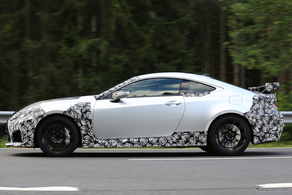 レクサス RC F GT 市販プロトタイプ スクープ写真《APOLLO NEWS SERVICE》