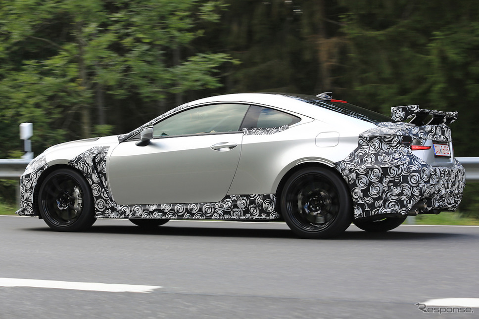 レクサス RC F GT 市販プロトタイプ スクープ写真《APOLLO NEWS SERVICE》