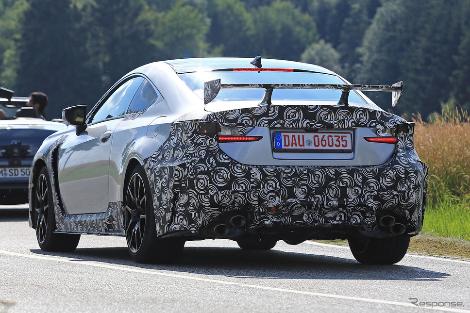 レクサス RC F GT 市販プロトタイプ スクープ写真《APOLLO NEWS SERVICE》