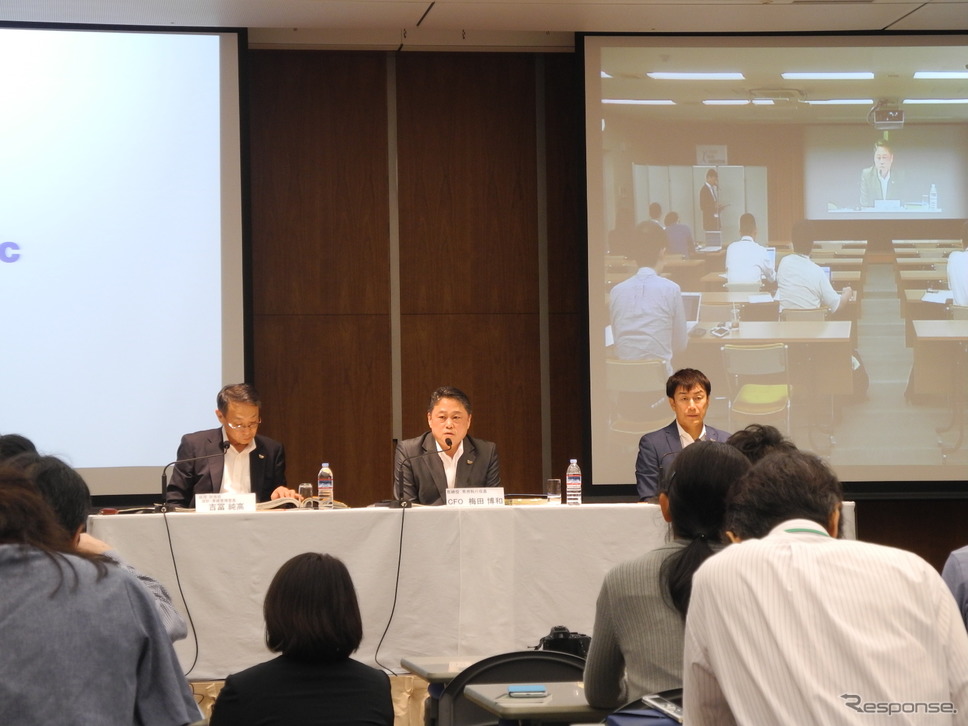 パナソニックの2018年度第1四半期決算会見の様子《撮影　山田清志》
