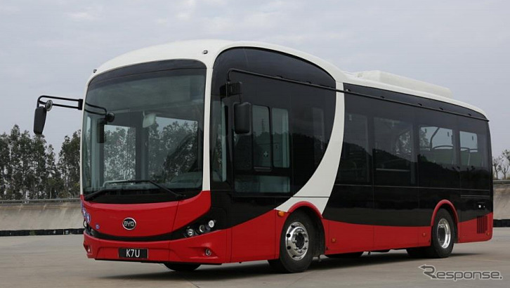 BYD製 中型ノンステップ電気バス（写真は欧州向け、仕様・デザイン等は導入車両と異なる）