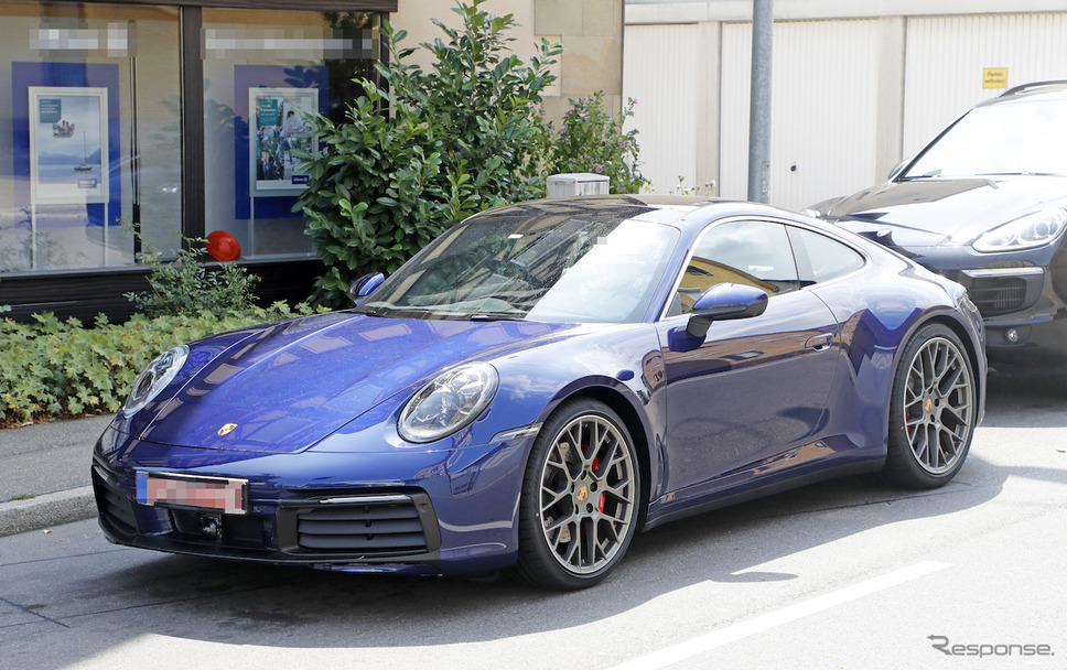 ポルシェ 911 新型(992型)フルヌードスクープ写真《APOLLO NEWS SERVICE》