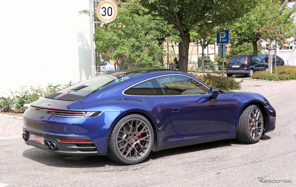 ポルシェ 911 新型(992型)フルヌードスクープ写真《APOLLO NEWS SERVICE》