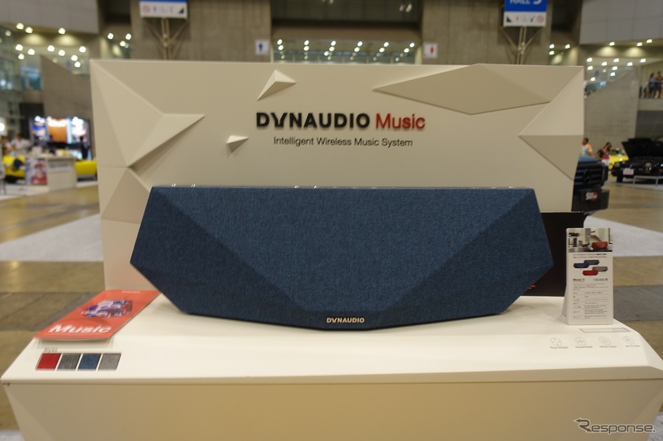 ツイーターごとにアンプを設けるバイアンプという発想は、エントリーモデルでも妥協はない。迫力より、自然な再現力が魅力のスピーカーだ。《撮影 中込健太郎》
