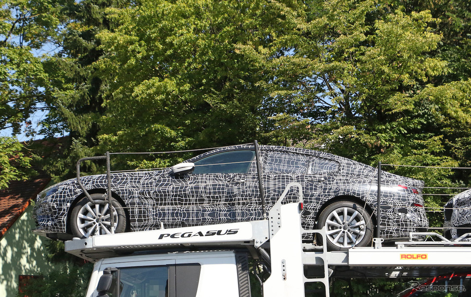 BWM 8シリーズグランクーペ スクープ写真《APOLLO NEWS SERVICE》