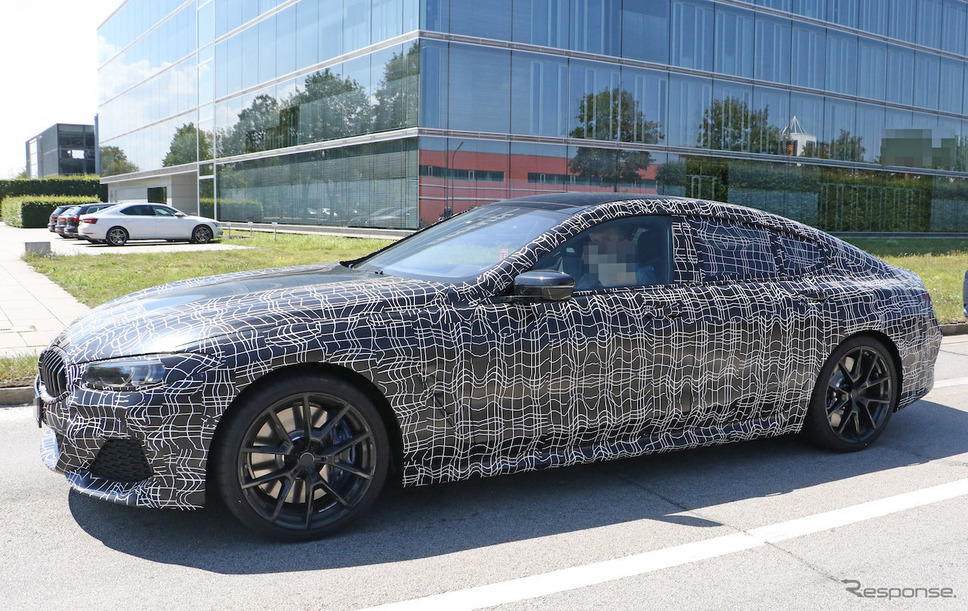 BWM 8シリーズグランクーペ(M8グランクーペ)スクープ写真《APOLLO NEWS SERVICE》