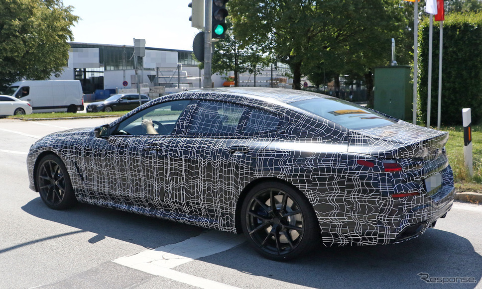BWM 8シリーズグランクーペ(M8グランクーペ)スクープ写真《APOLLO NEWS SERVICE》