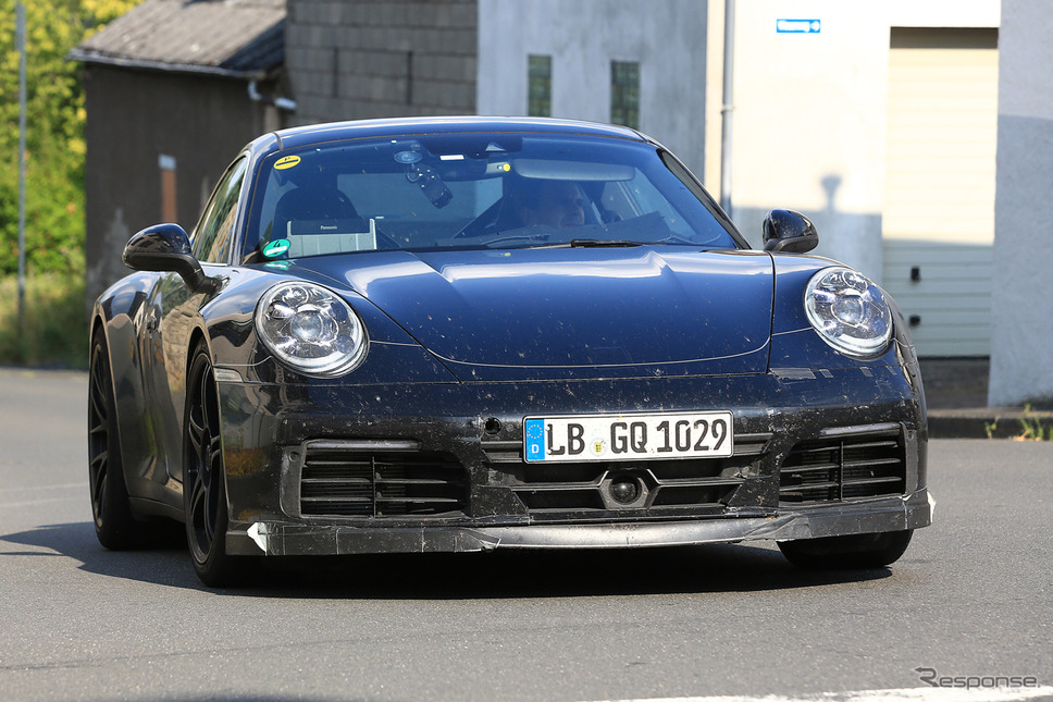 ポルシェ 911 GTS 次期型スクープ写真《APOLLO NEWS SERVICE》