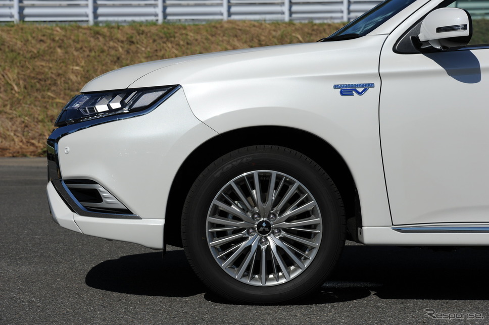 三菱 アウトランダーPHEV（プロトタイプ）《撮影 安藤貴史》