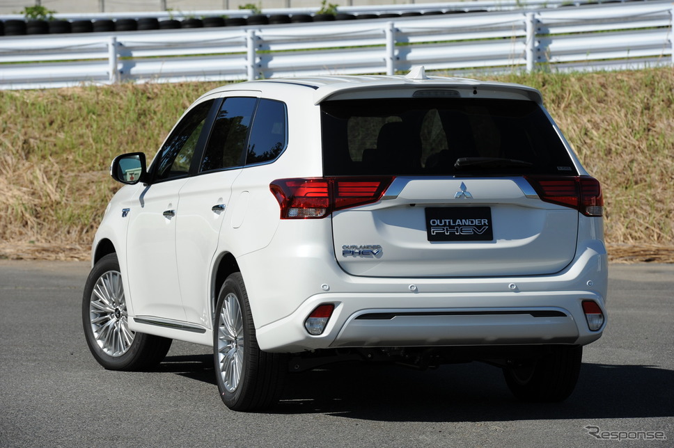 三菱 アウトランダーPHEV（プロトタイプ）《撮影 安藤貴史》