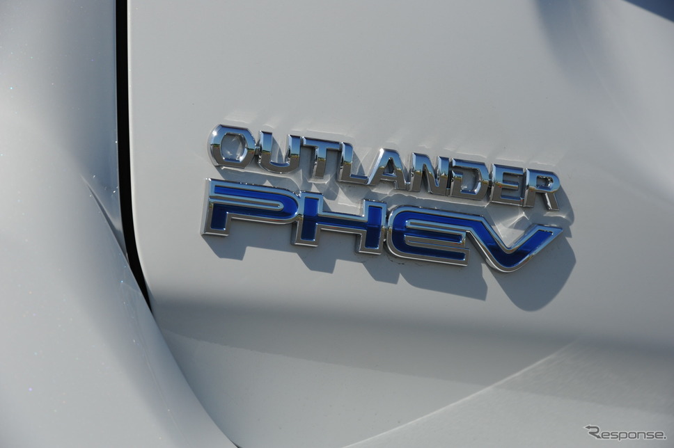三菱 アウトランダーPHEV（プロトタイプ）《撮影 安藤貴史》