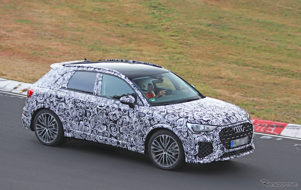 アウディ RS Q3 スクープ写真《APOLLO NEWS SERVICE》