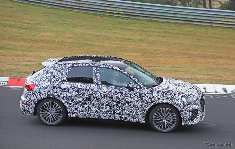 アウディ RS Q3 スクープ写真《APOLLO NEWS SERVICE》