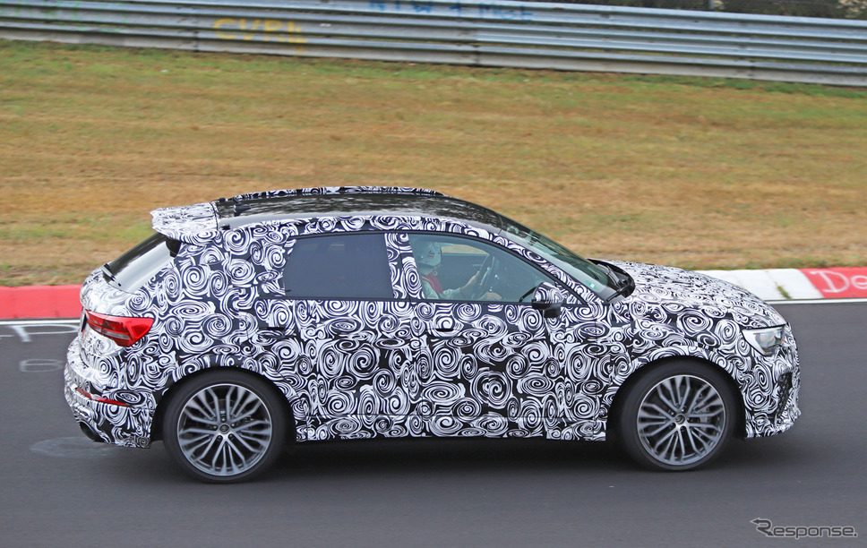 アウディ RS Q3 スクープ写真《APOLLO NEWS SERVICE》