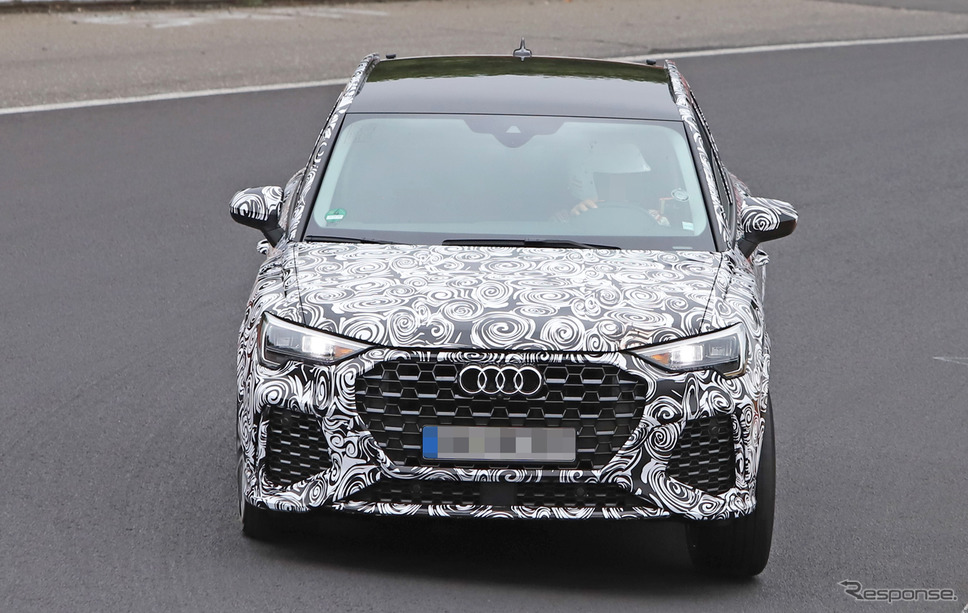 アウディ RS Q3 スクープ写真《APOLLO NEWS SERVICE》