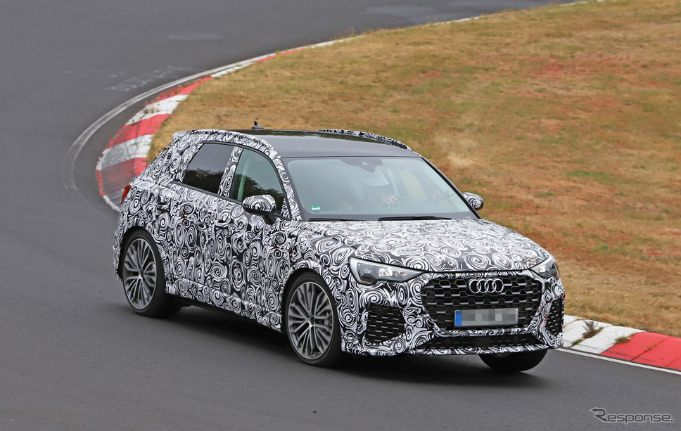 アウディ RS Q3 スクープ写真《APOLLO NEWS SERVICE》