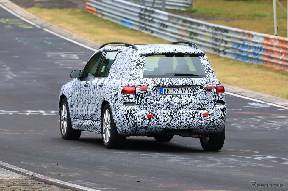 メルセデスベンツの新型SUV、GLB スクープ写真《APOLLO NEWS SERVICE》