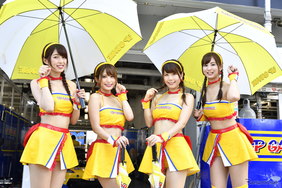 鈴鹿10時間耐久レースのレースクイーン《撮影 雪岡直樹》