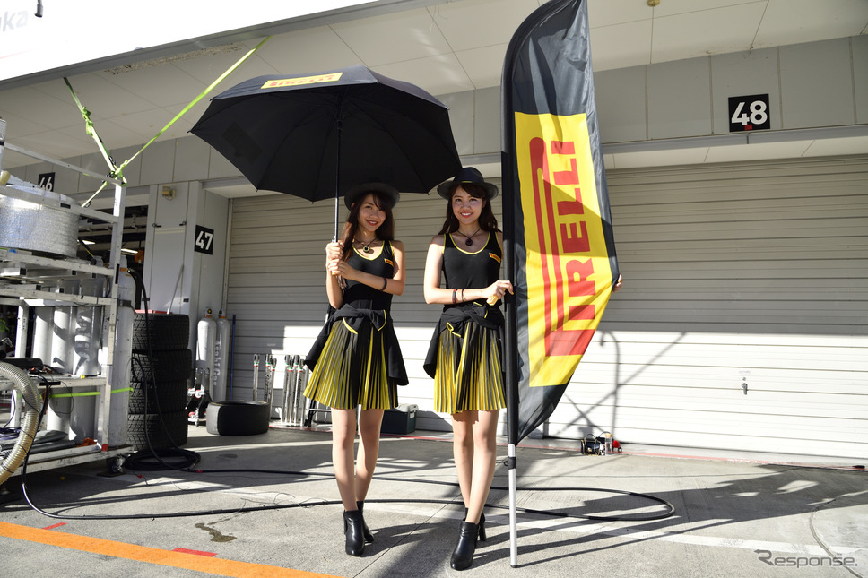 鈴鹿10時間耐久レースのレースクイーン《撮影 雪岡直樹》
