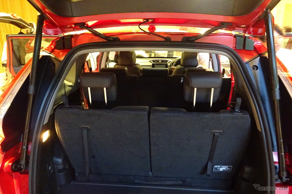 ホンダCR-V、3列シート車《撮影 池原照雄》