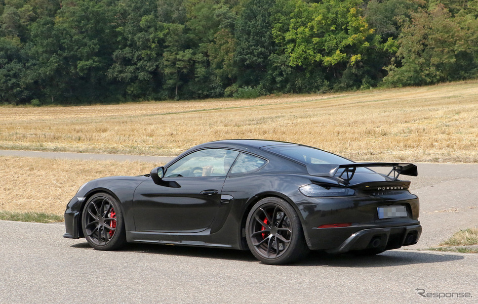 ポルシェ 718ケイマン GT4 市販型 スウープ写真《APOLLO NEWS SERVICE》