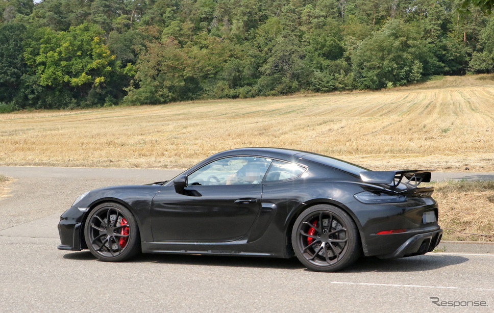 ポルシェ 718ケイマン GT4 市販型 スウープ写真《APOLLO NEWS SERVICE》